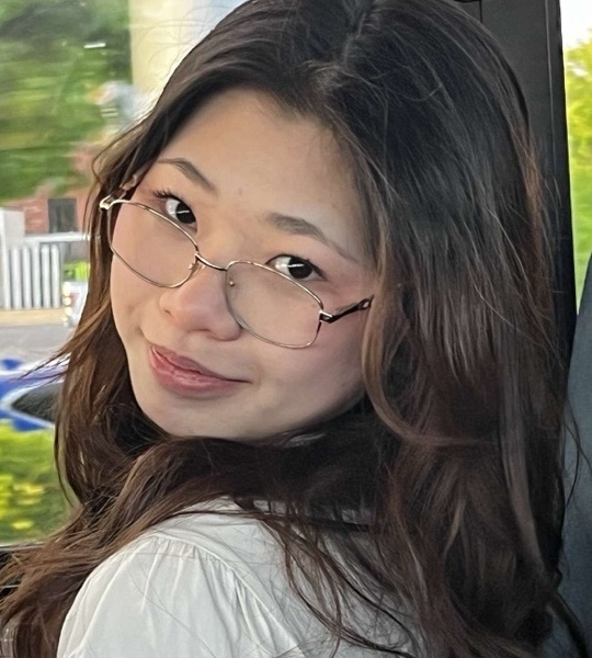 Headshot of Angela Chen